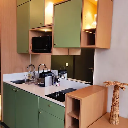 Superb Apartment, Air-conditioned, Parking Apartmán *