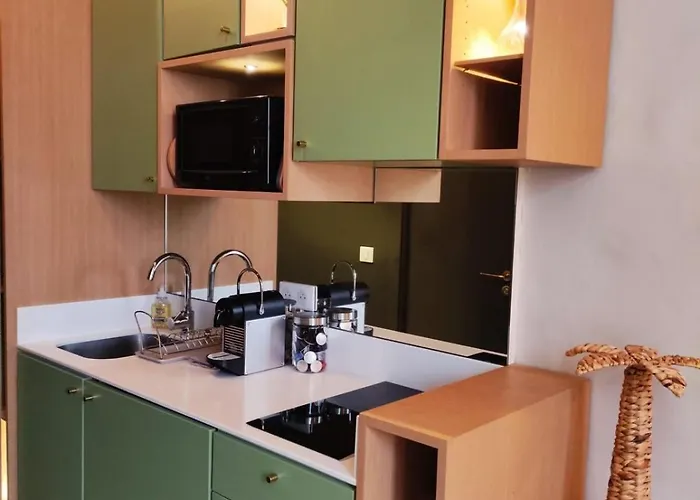 Superb Apartment, Air-conditioned, Parking Apartman *